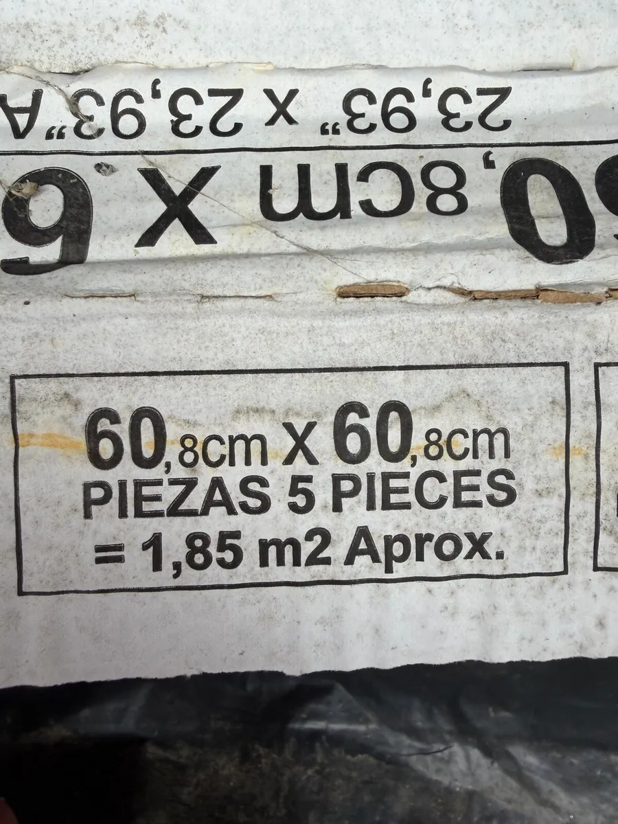 Boxes of bathroom tiles - Image 3