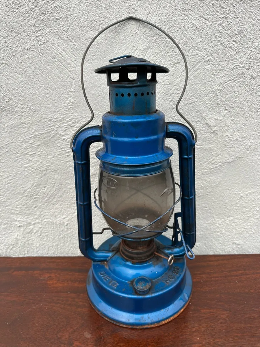 Oil lamp
