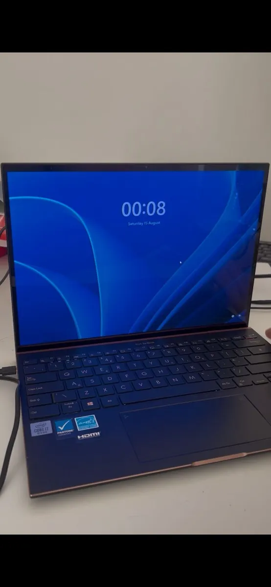 ASUS ZenBook S UX393 – Core i7 – 1TB SSD – Premium - Image 1