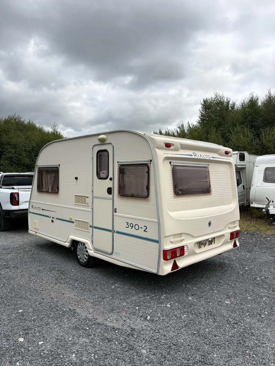 Avondale Rialto 2-3 Berth Caravan For Sale - Image 3