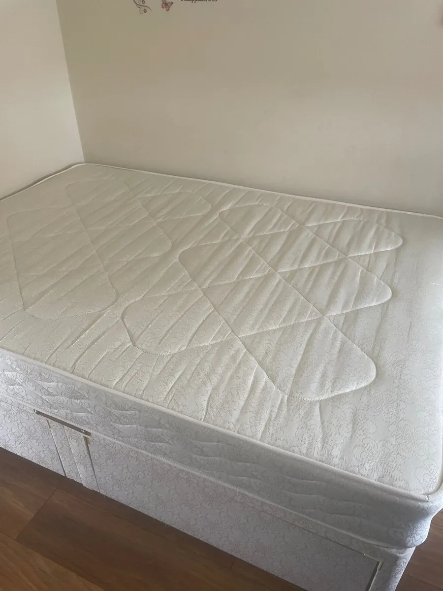 Mattress - Image 2