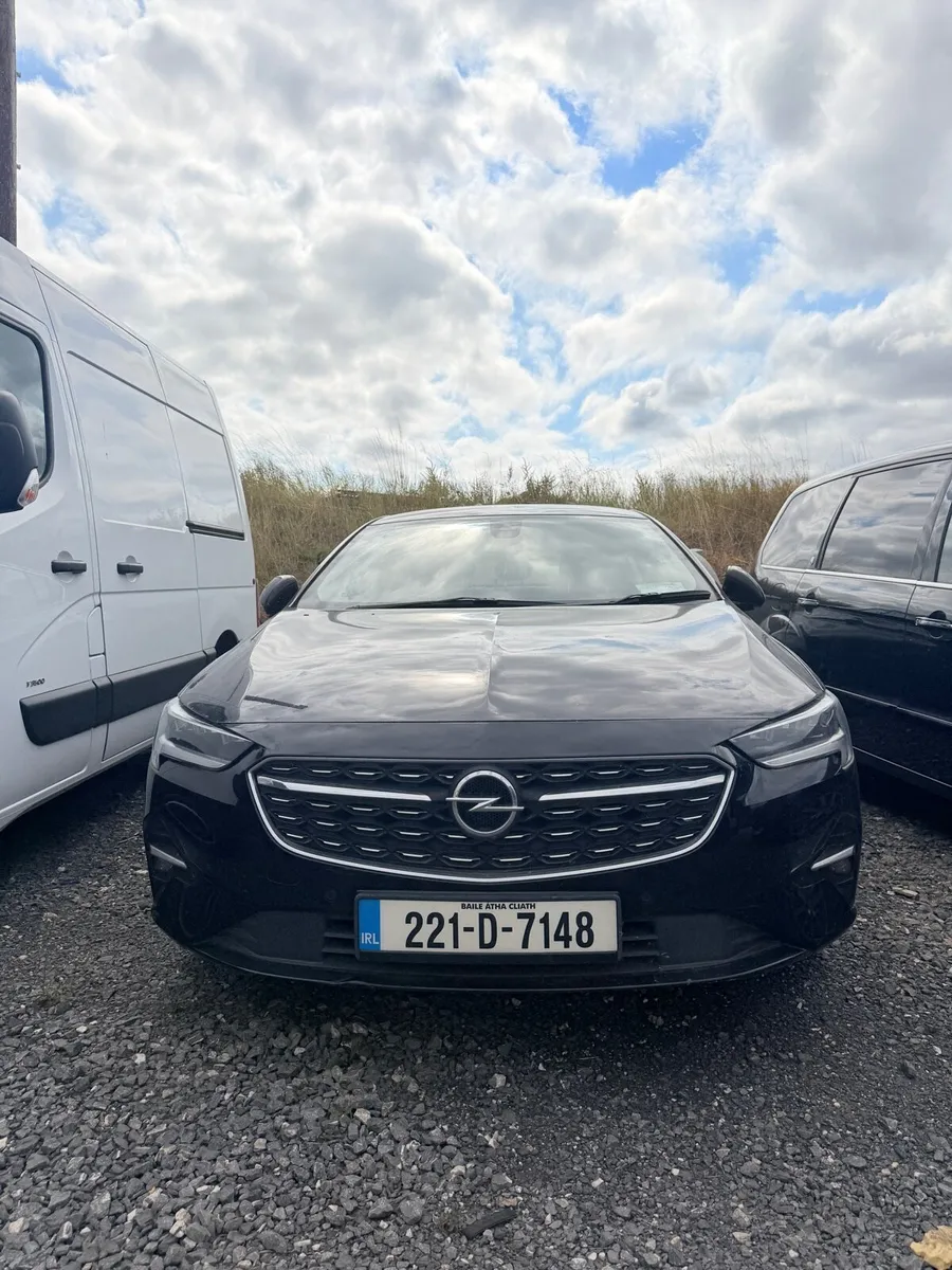 OPEL INSIGNIA 2022 - Image 2