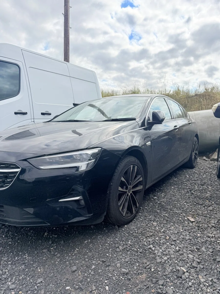 OPEL INSIGNIA 2022 - Image 3