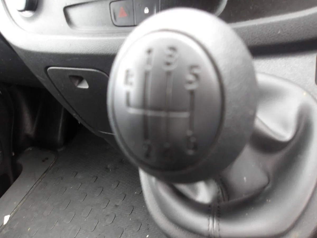 Renault Trafic TRAFIC SL27 DCI 90 BUSINESS 3D - Image 2