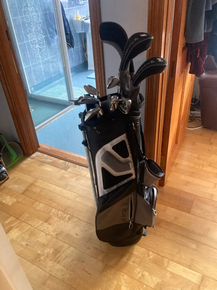 Golf equipment - Image 2