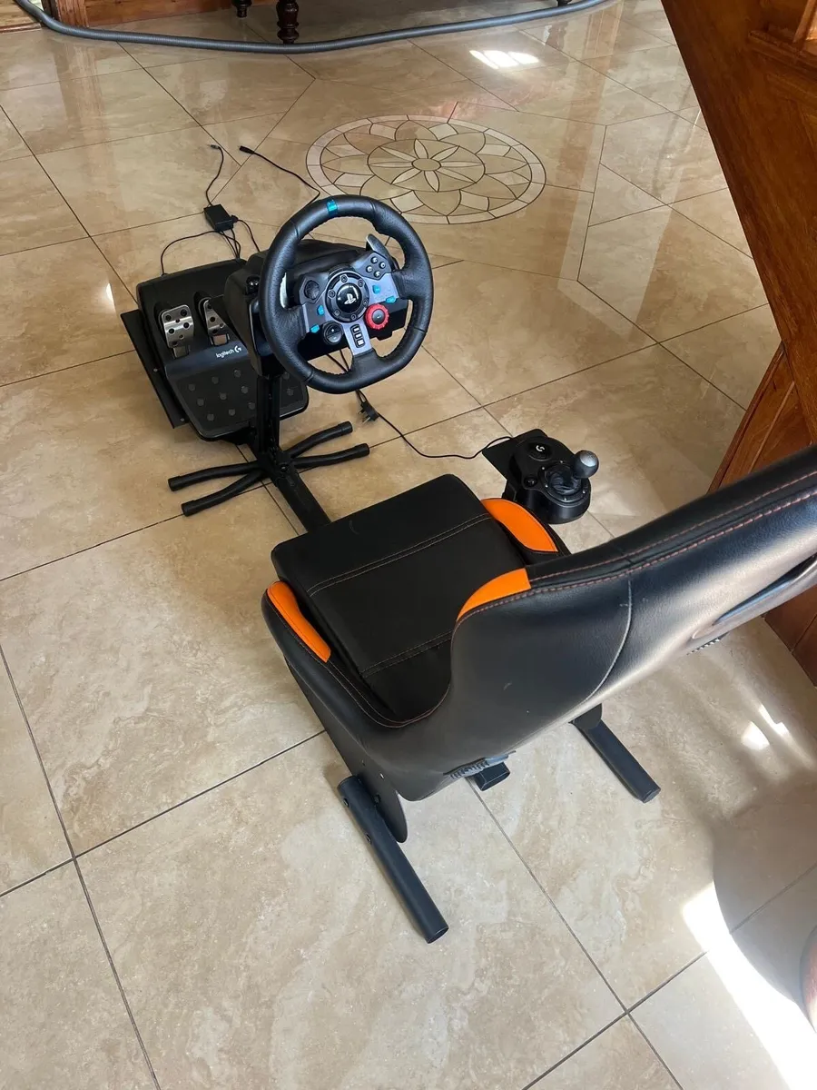 Logitech steering wheel - Image 4