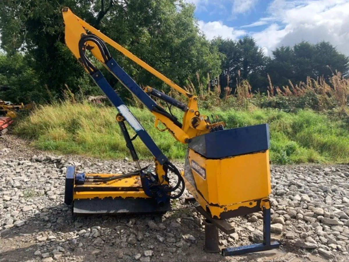 BOMFORD KESTREL FLAIL HEDGECUTTER - Image 2