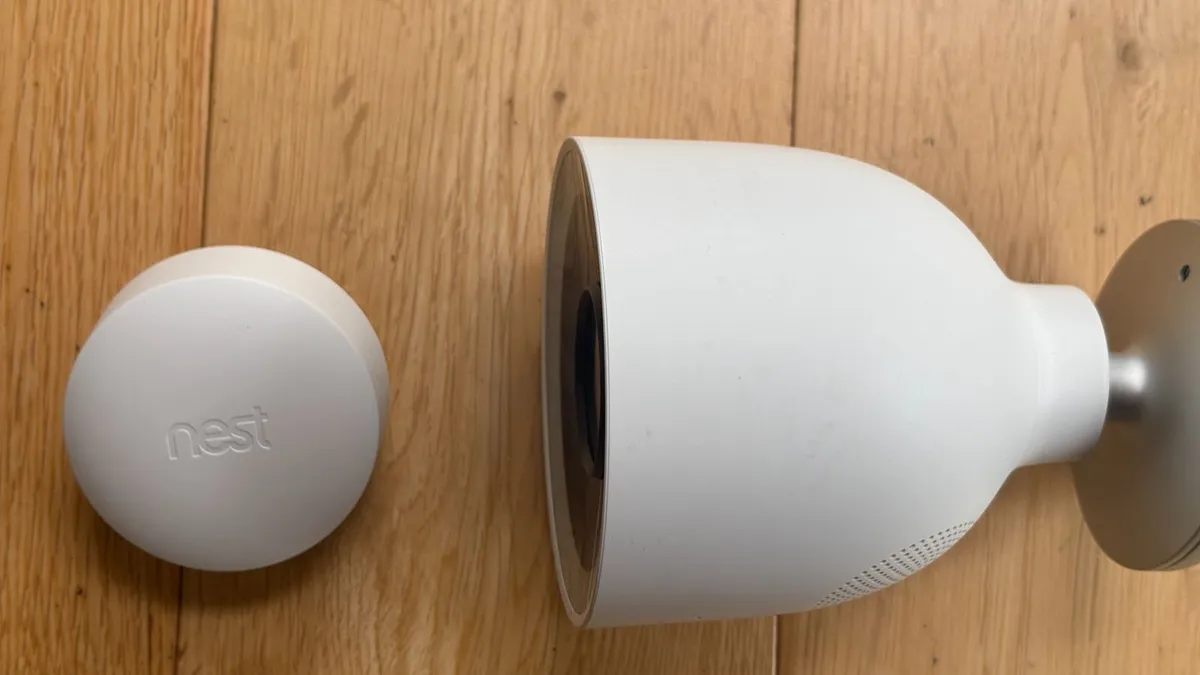 Google Nest CamIQ Outdoor Original Great Conditio - Image 3
