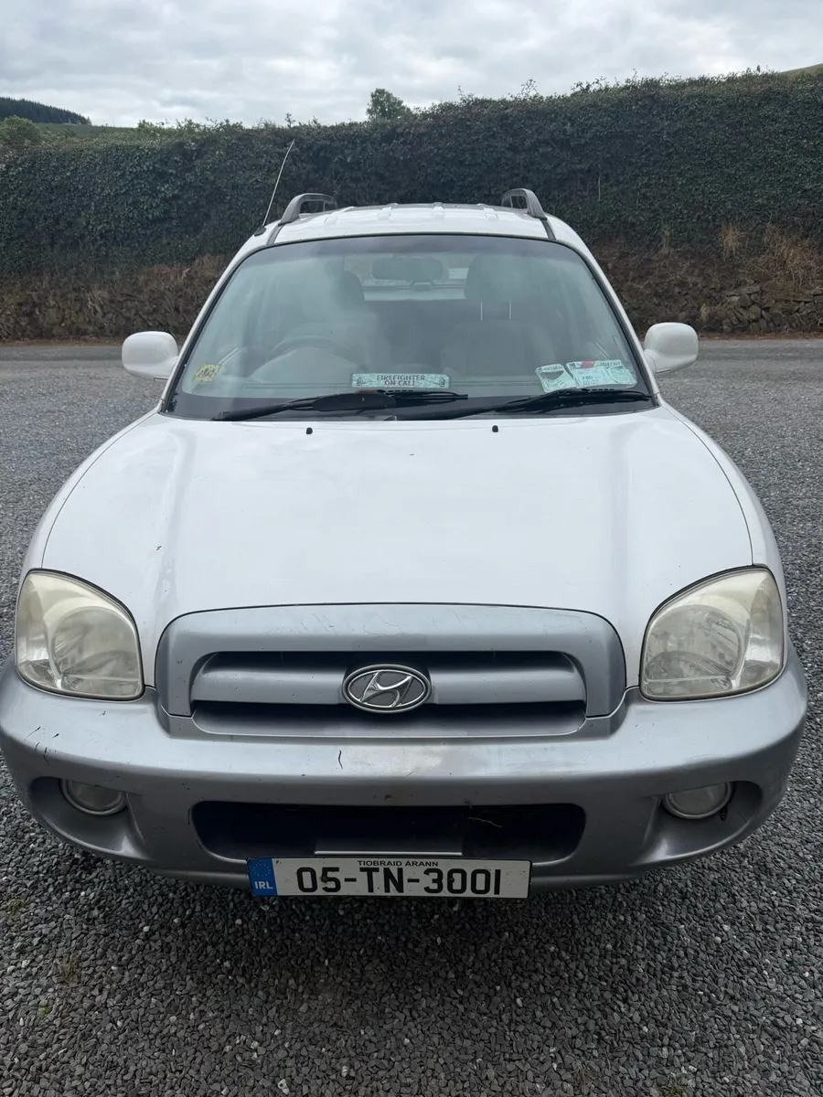 2005 Hyundai Santa Fe AWD - Image 2