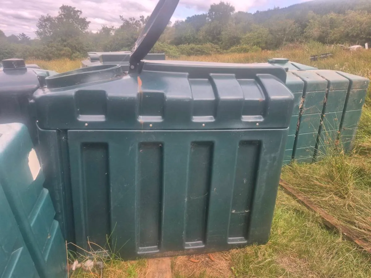 Oil tanks - Image 4