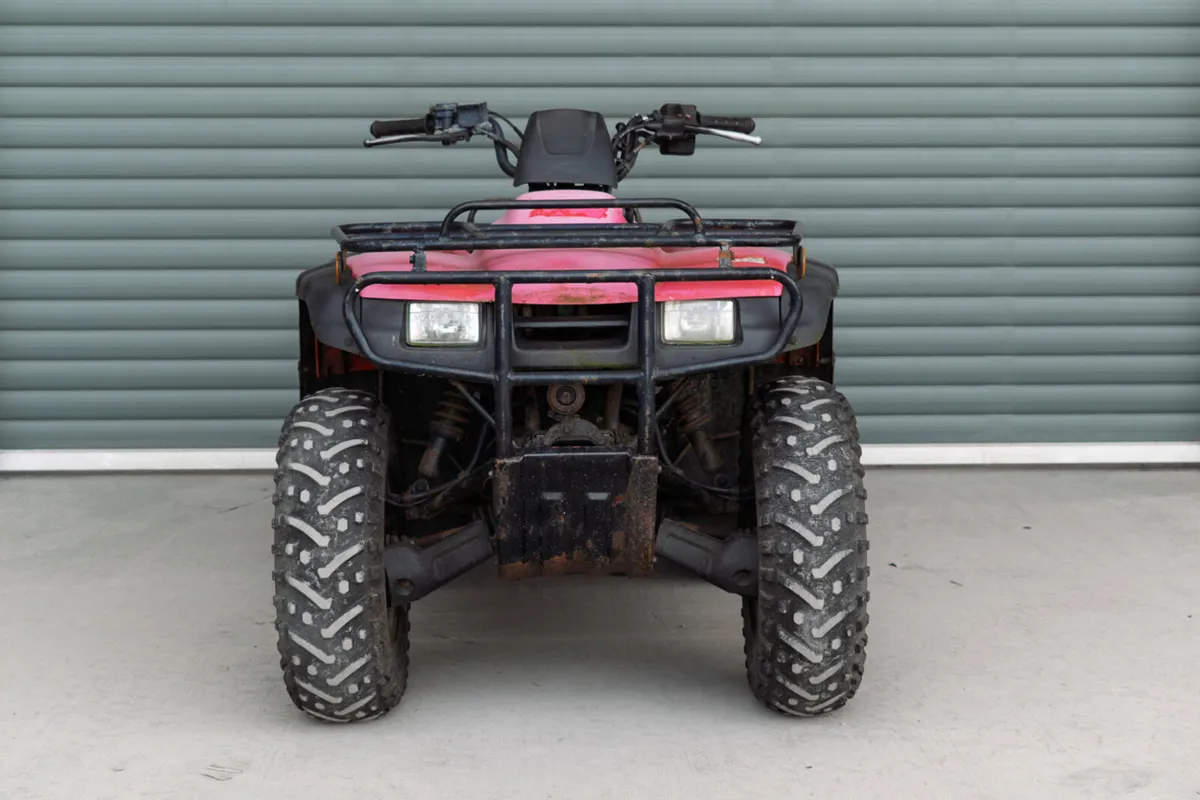 2004 Honda 350FE Quad - Image 2
