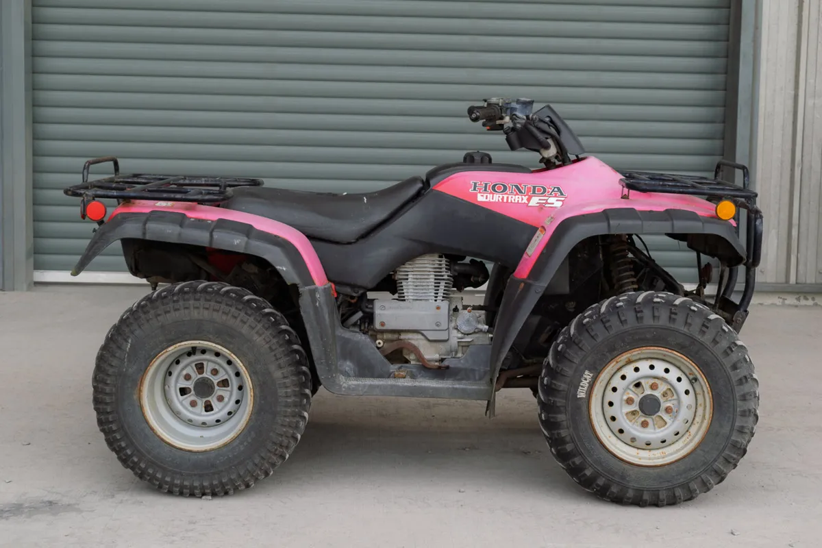 2004 Honda 350FE Quad - Image 3