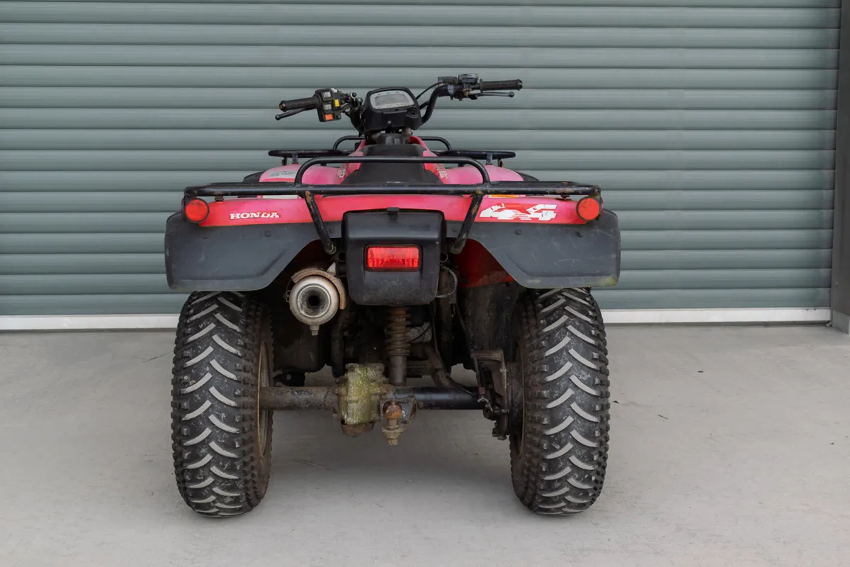 2004 Honda 350FE Quad - Image 4