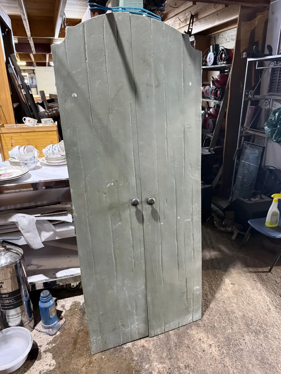 Pair of reclaimed wooden shutters - Image 1