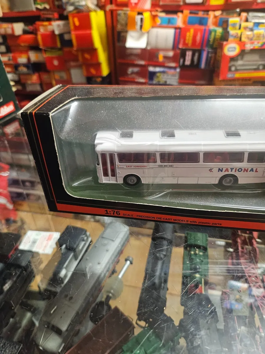 Corgi Bus - Image 3