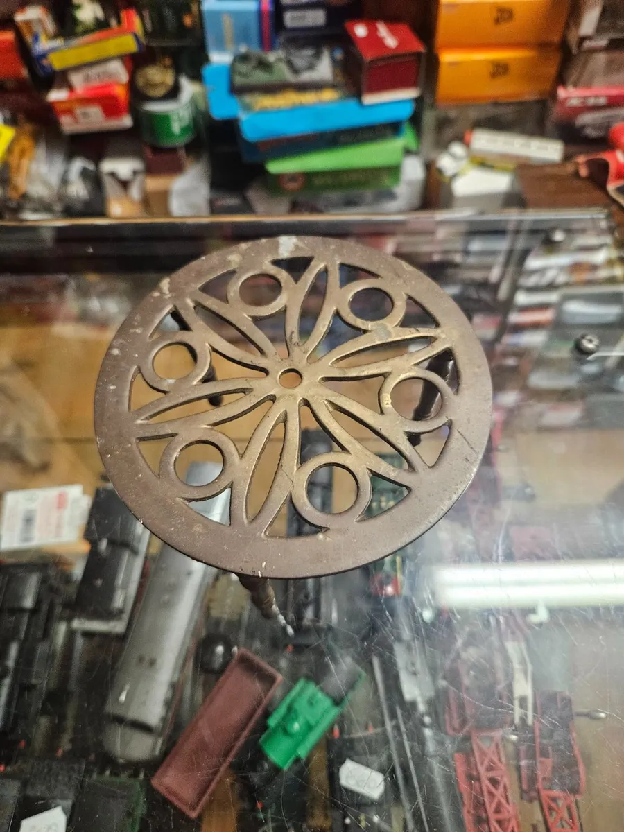 Vintage Brass Stand - Image 3