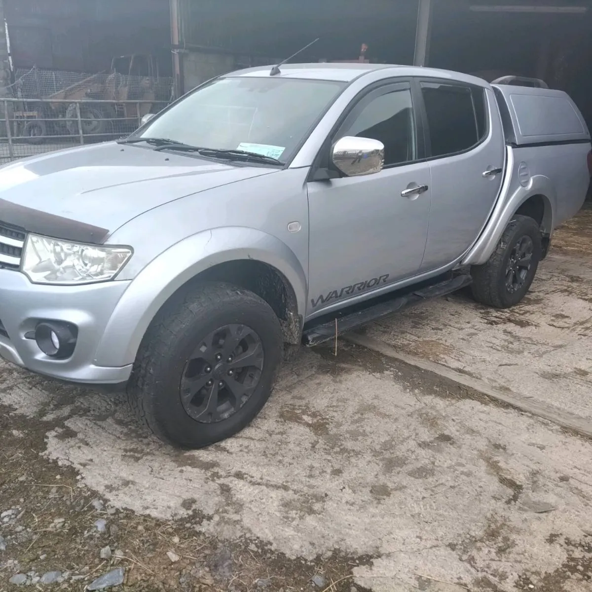 Mitsubishil200 - Image 3