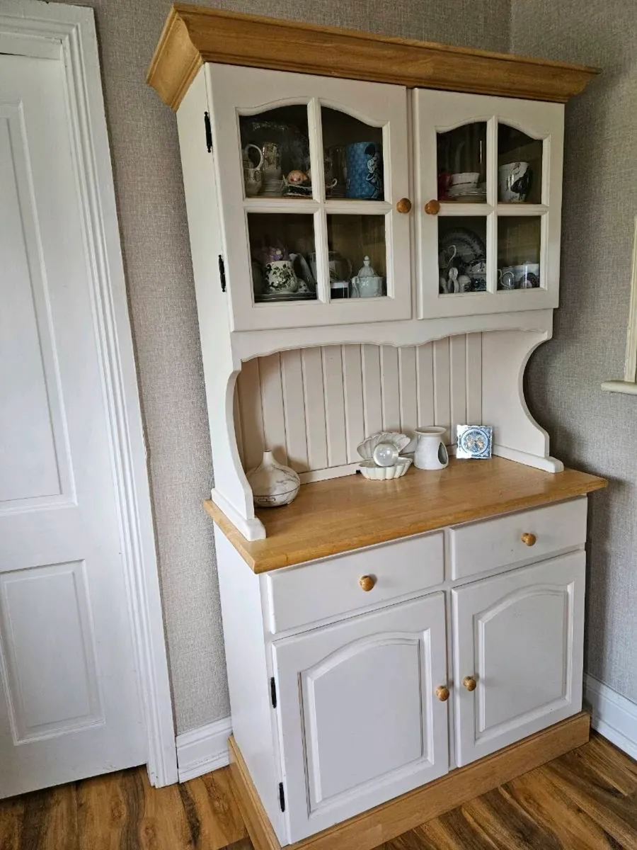 Kitchen cabinet - Image 1