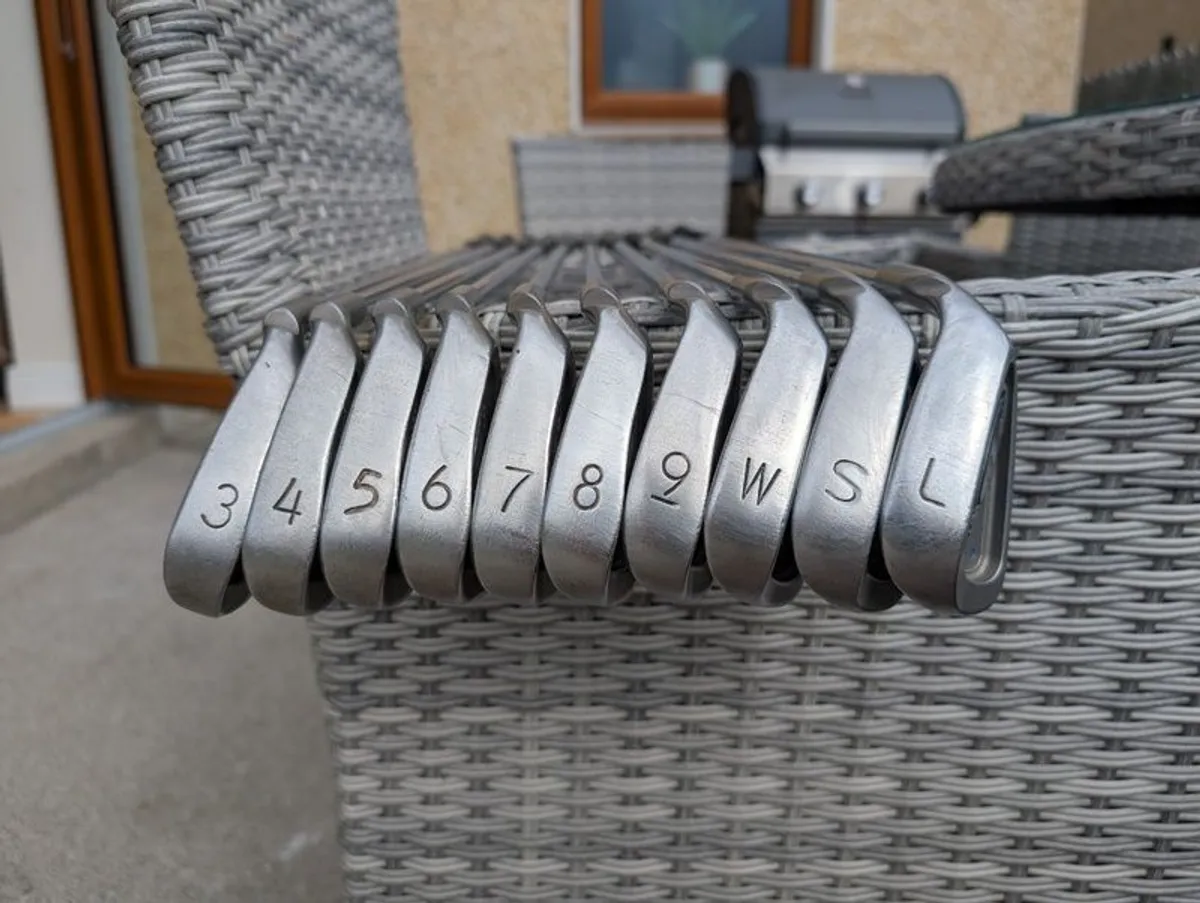 PING i3 O-Size irons - Image 1
