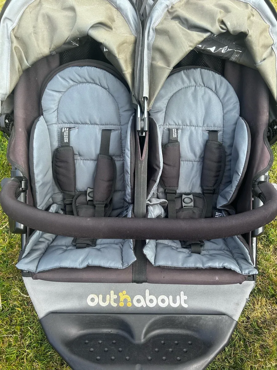 Out N about double buggy with newborn insert. - Image 2