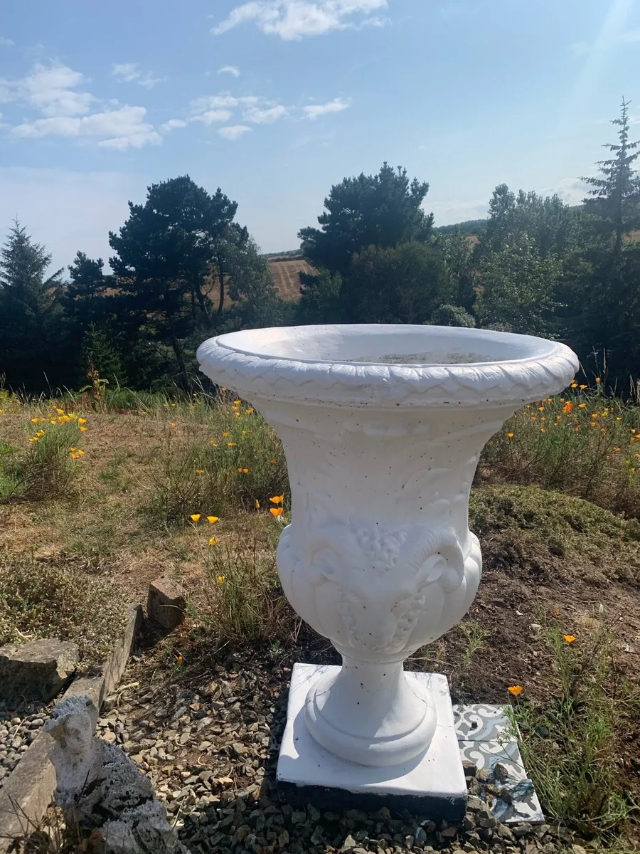 Garden Urn.   Solid Stone. - Image 2