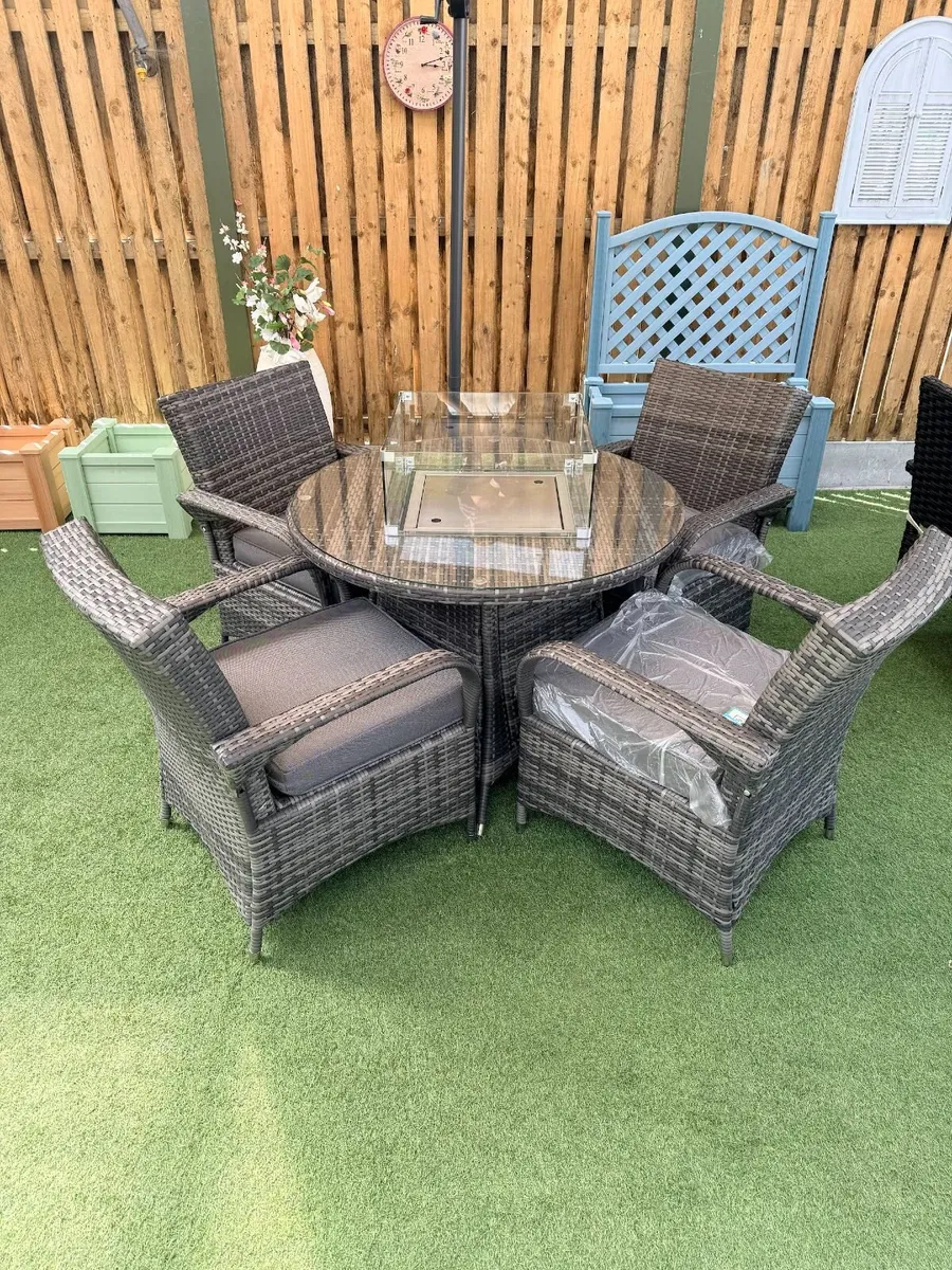 Outdoor Garden Furniture - Image 1