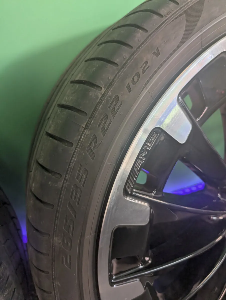 Genuine Mercedes EQE SUV 500 22" AMG Wheels &Tyres - Image 3