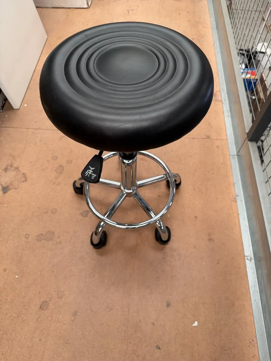 Office furniture - Image 3