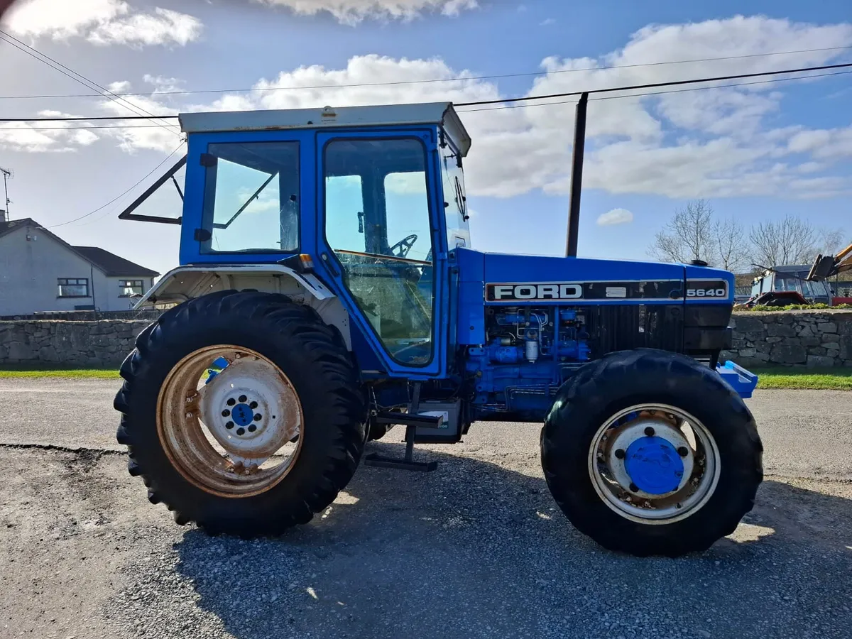 Ford 5640 4WD - Image 2