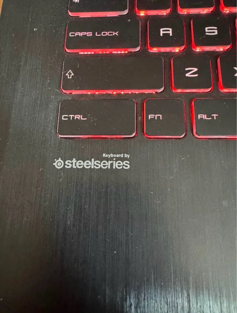 MSI GP73 Leopard 8RE Gaming Laptop - Image 3