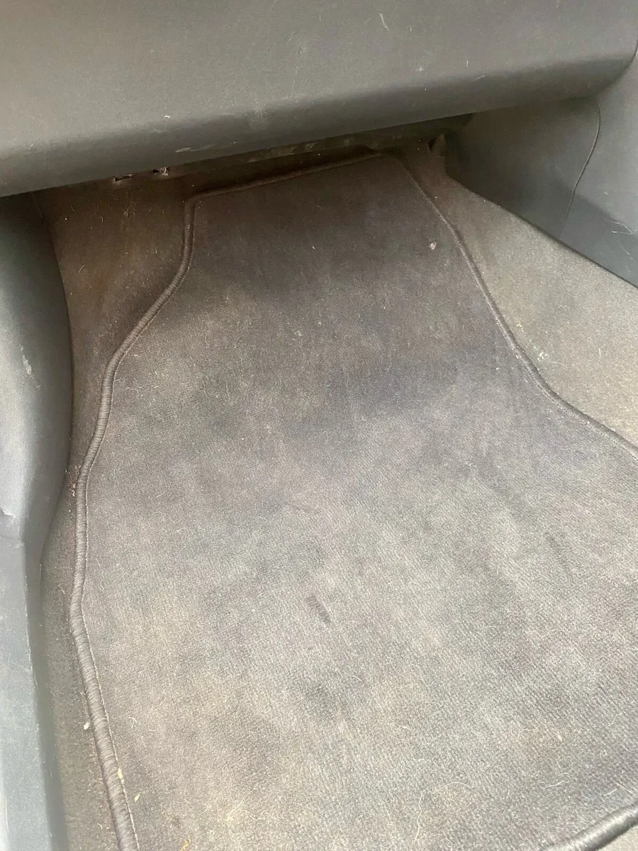 Toyota Auris Van - Image 3