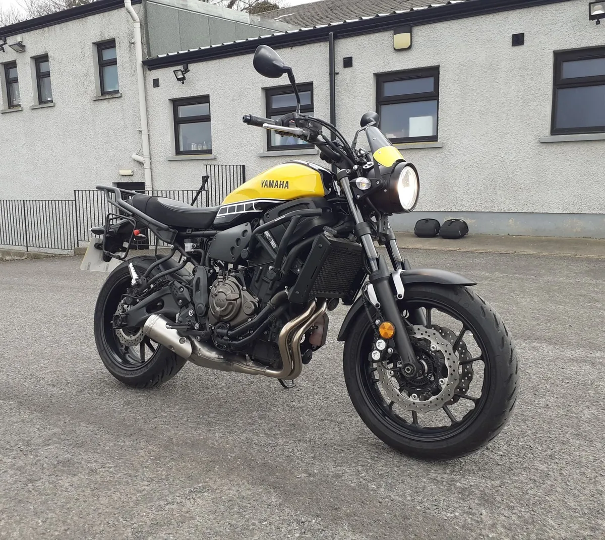 YAMAHA XSR 700 ABS 60th Anniversary - Full Luggage - Image 1
