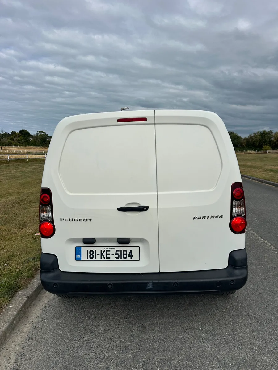 Peugeot Partner 2018 DOE 07/27 - Image 4