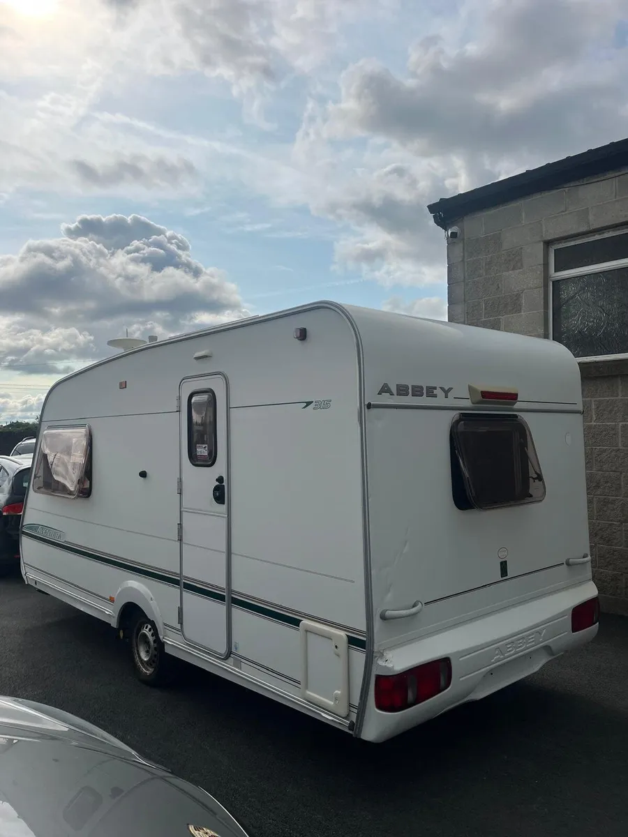 Two birth caravan - Image 4