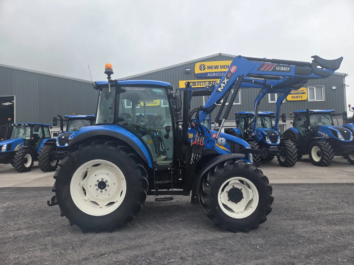 2015 New Holland T4.105 - Image 1