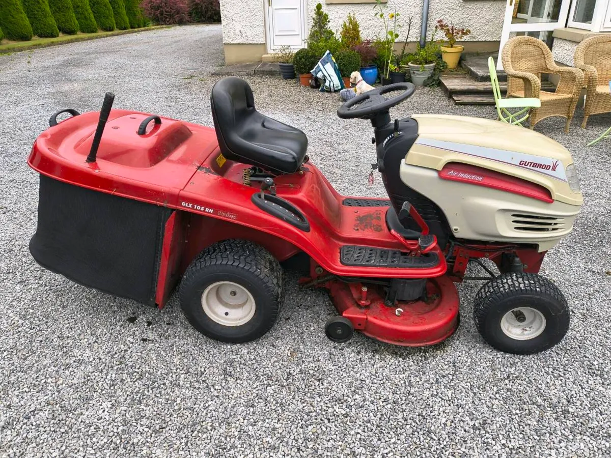Gutbrod GLX 105 RH Hydrostatic Ride-On Mower - Image 2