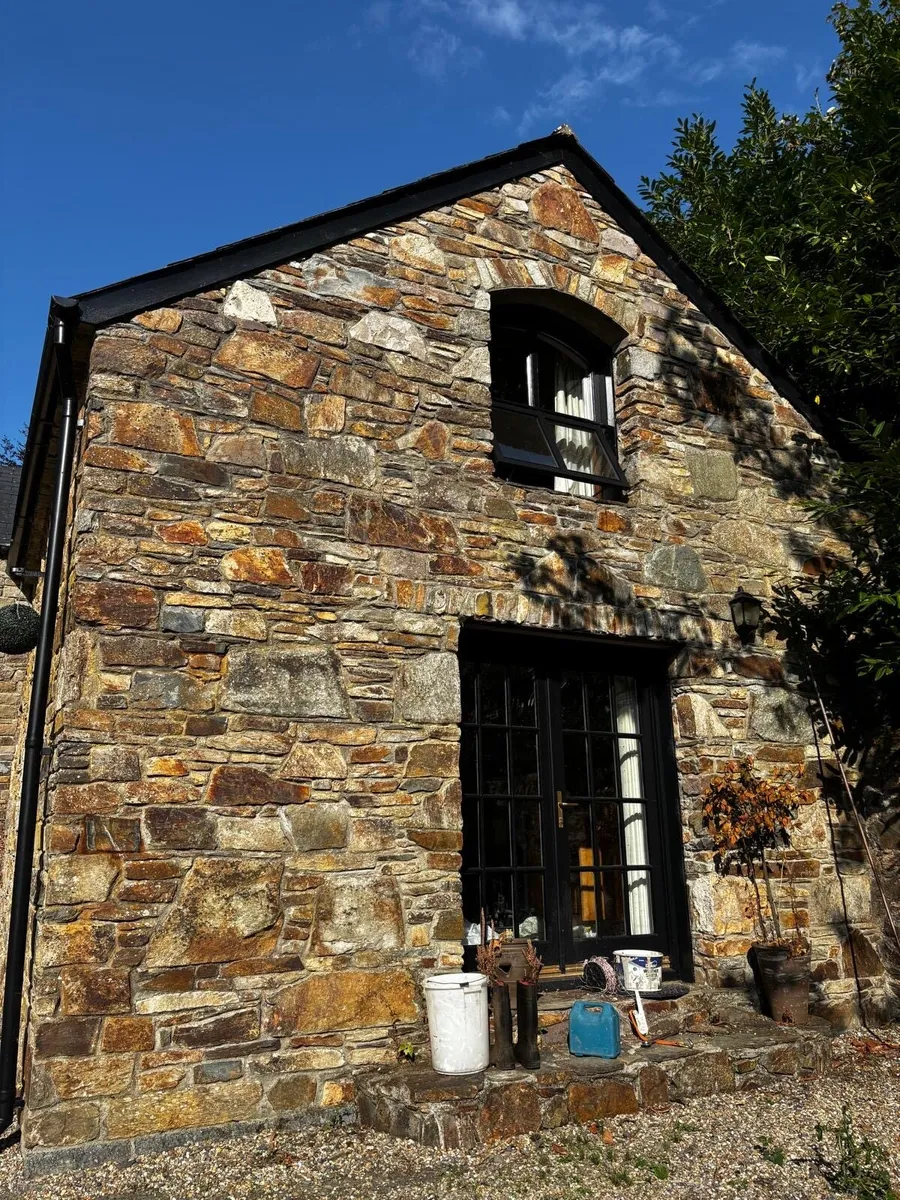 Building stone - Image 1