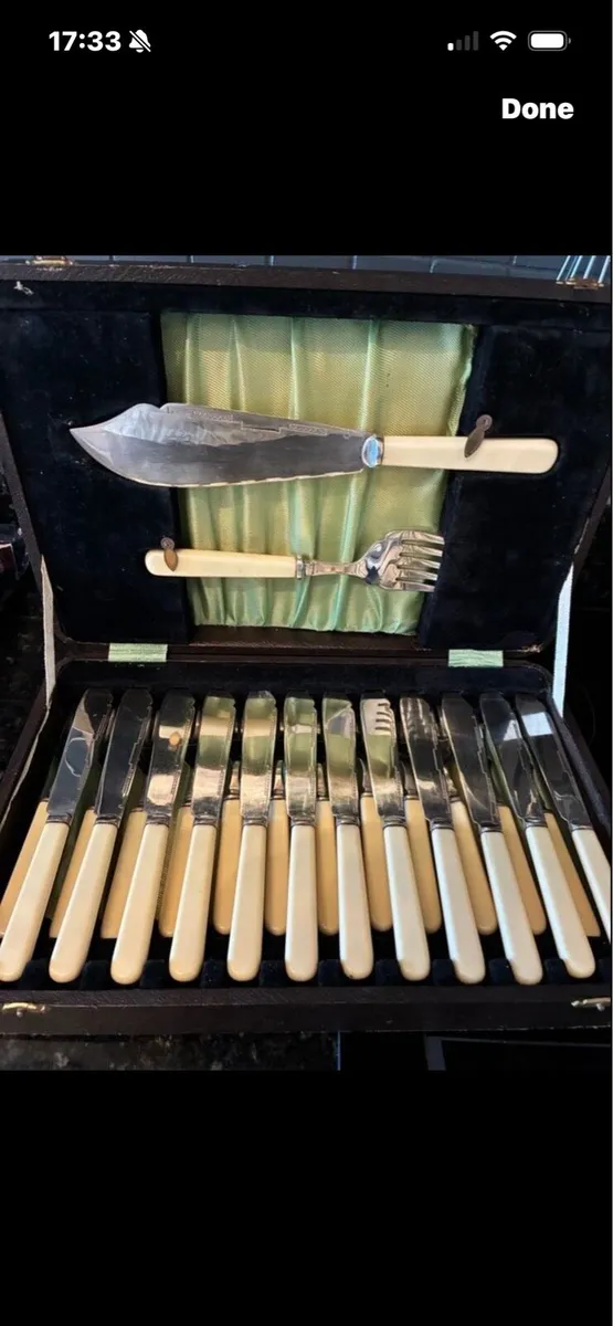 Antique 26 Piece EPNS Fish Set - Image 1