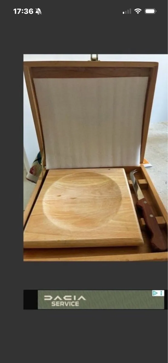 Newbridge Cheeseboard Set - Image 1