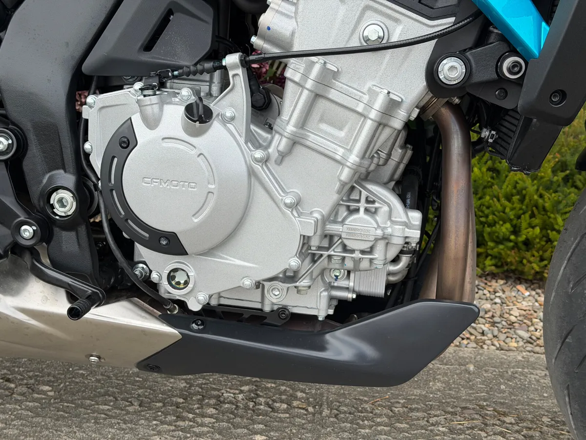 CFMOTO 675NK 2026 - Image 3