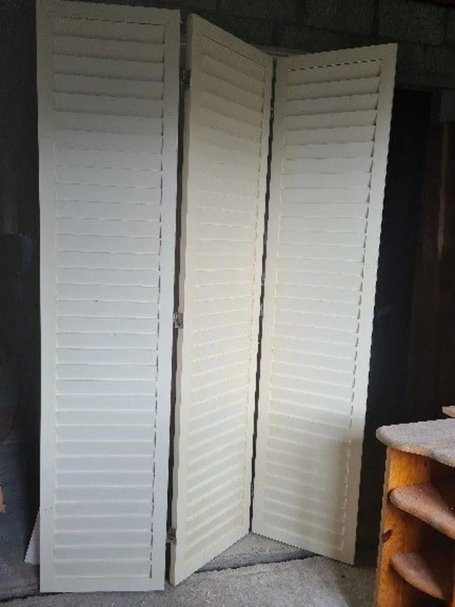 1 x NEW 3 panel room divider hinged shutter screen - Image 4