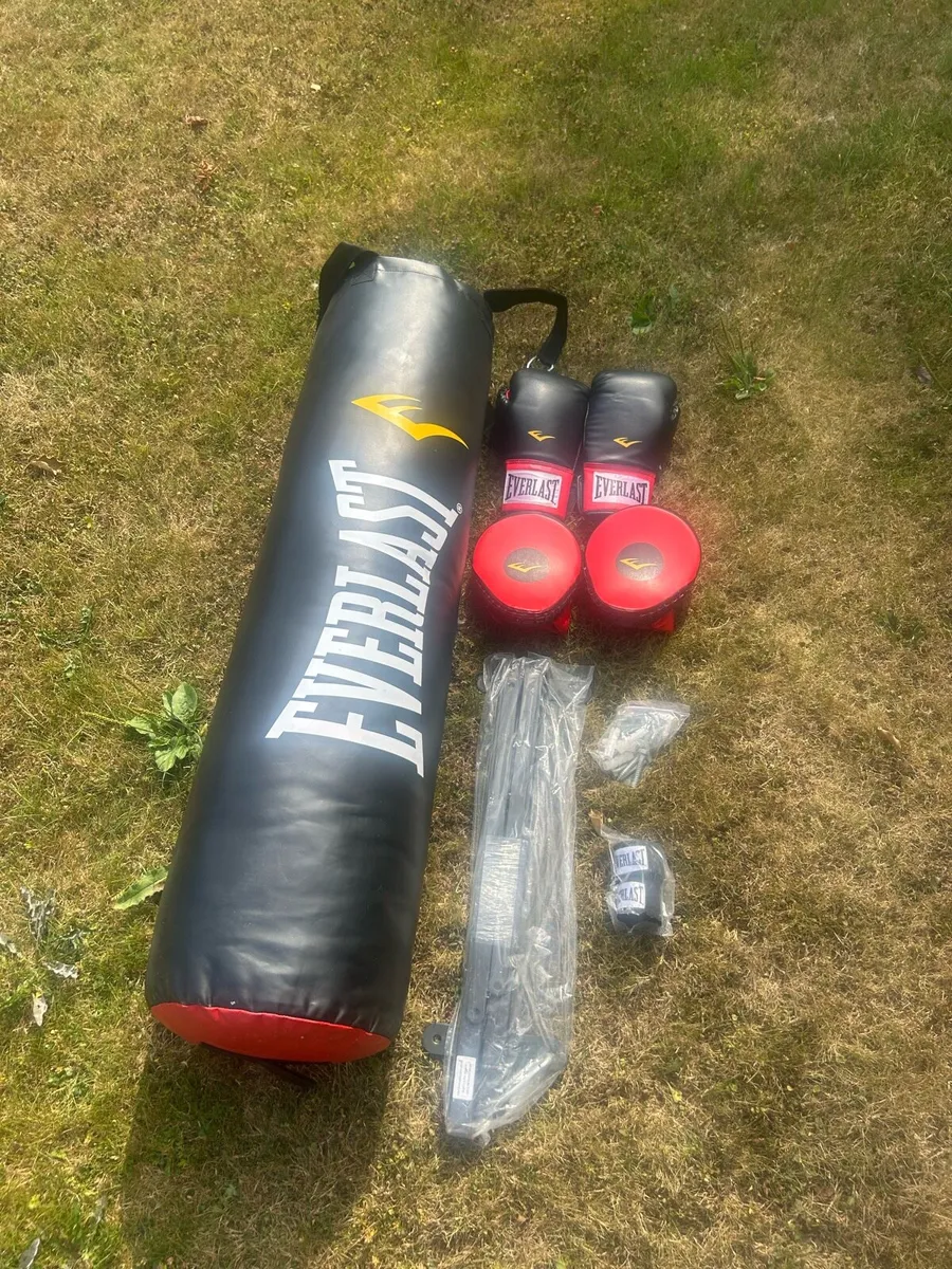 Everlast Boxing Set – Unused - Image 1
