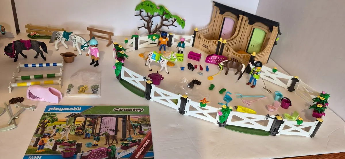 Playmobil Country Riding Stables Mobile Farrier - Image 4