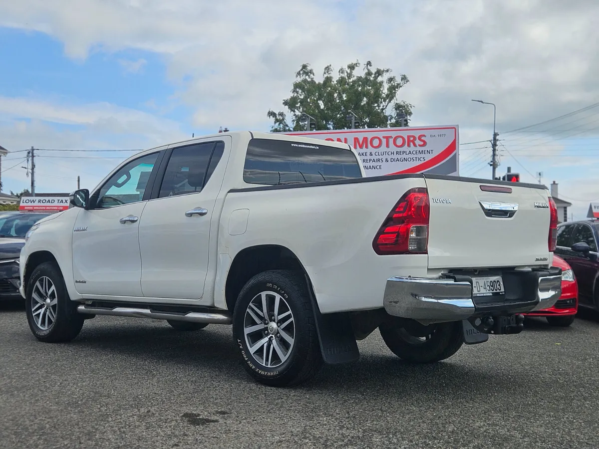 Toyota Hilux 2017 - Image 4