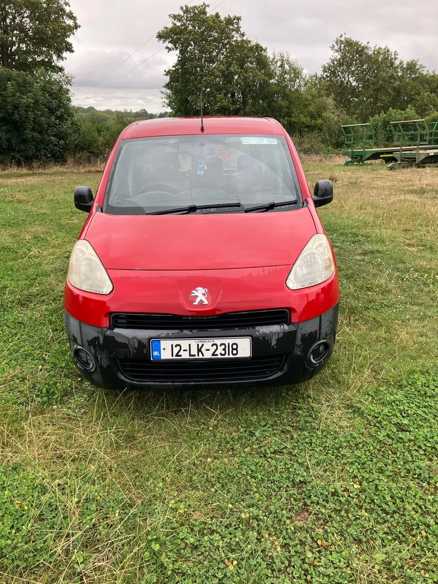 12 Peugeot Partner - Image 1