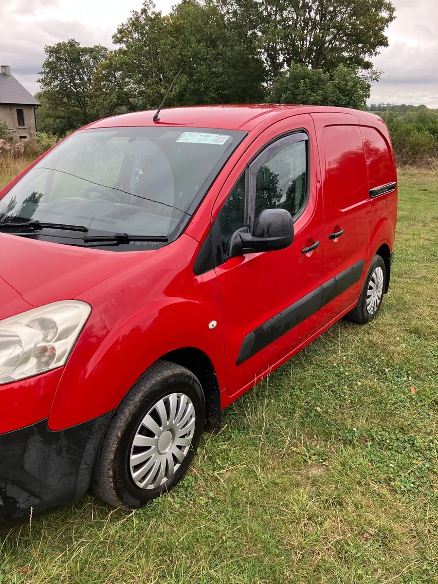12 Peugeot Partner - Image 2