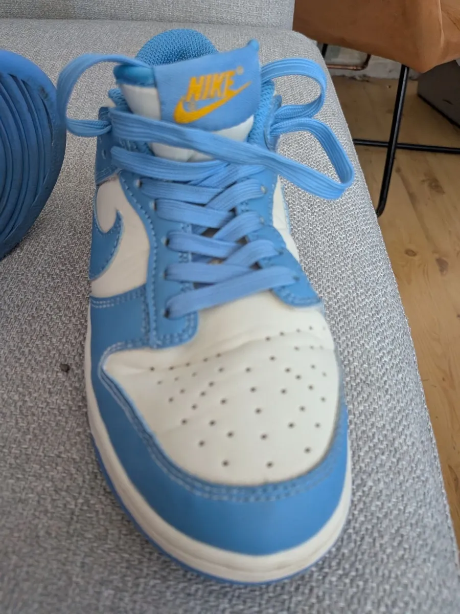 2 pairs Nike trainers, size 5 - Image 4