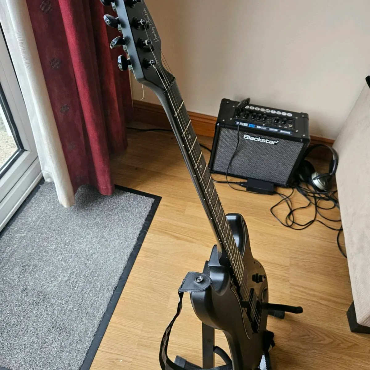 Guitar - Image 2
