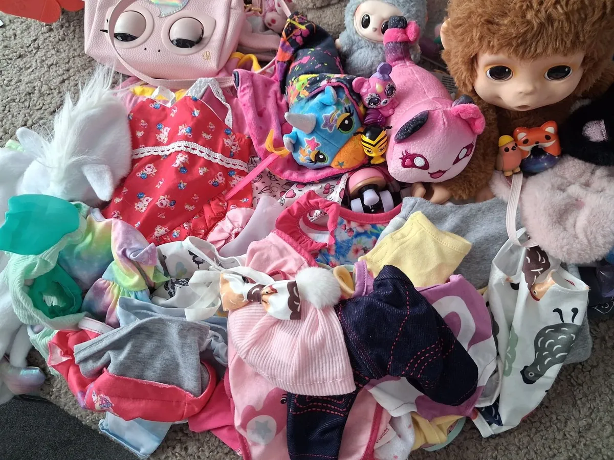 Toys - Image 2