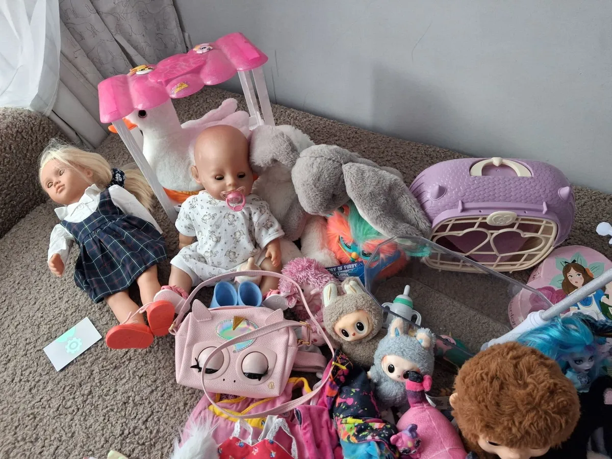 Toys - Image 3